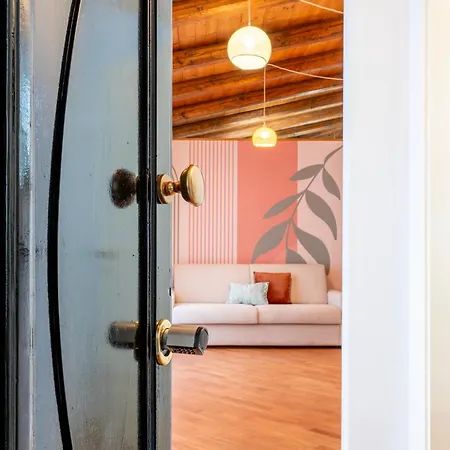 Piazza Vittorio Veneto 10 Parcheggio Incluso