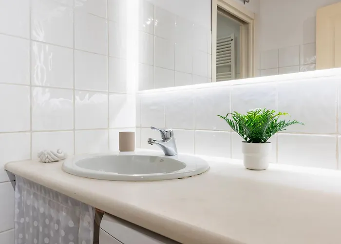 Piazza Vittorio Veneto 10 Parcheggio Incluso *