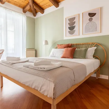 Piazza Vittorio Veneto 10 Parcheggio Incluso